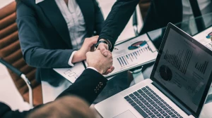 Kto nie musi zlecić outsourcing środowiskowy?